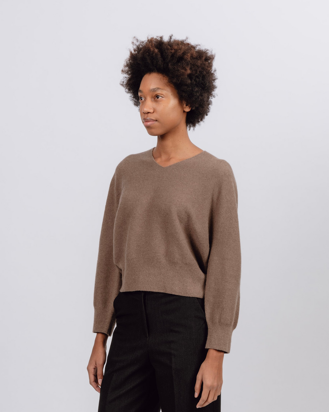 Drapiertes Stricktop, warmes Braun