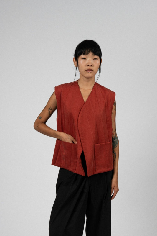 Nubi Vest Classic, Rot