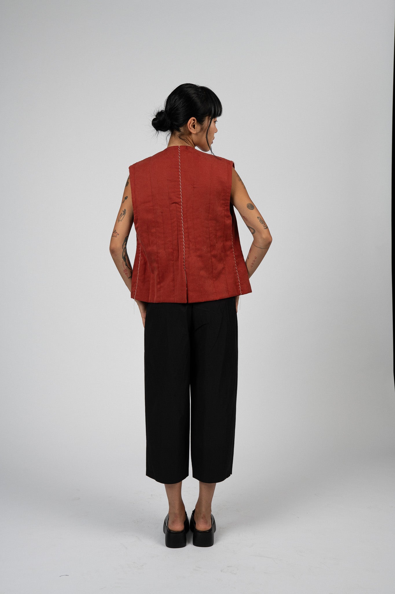 Nubi Vest Classic, Rot