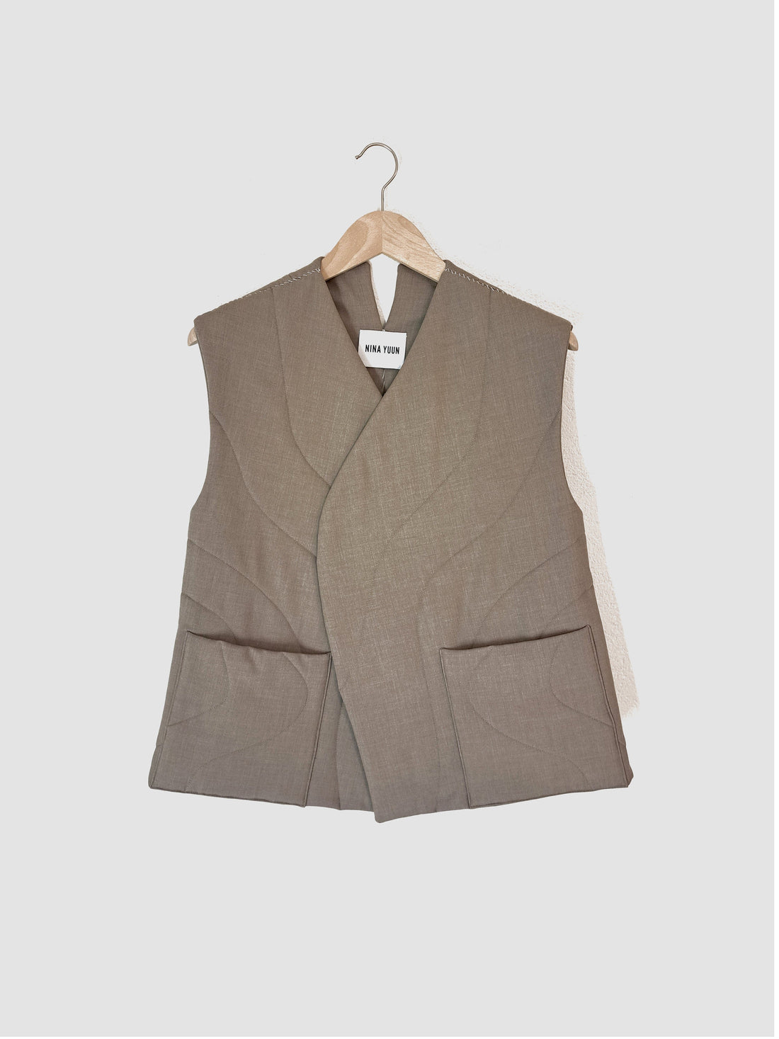 Nubi Vest Organic Taupe Wool
