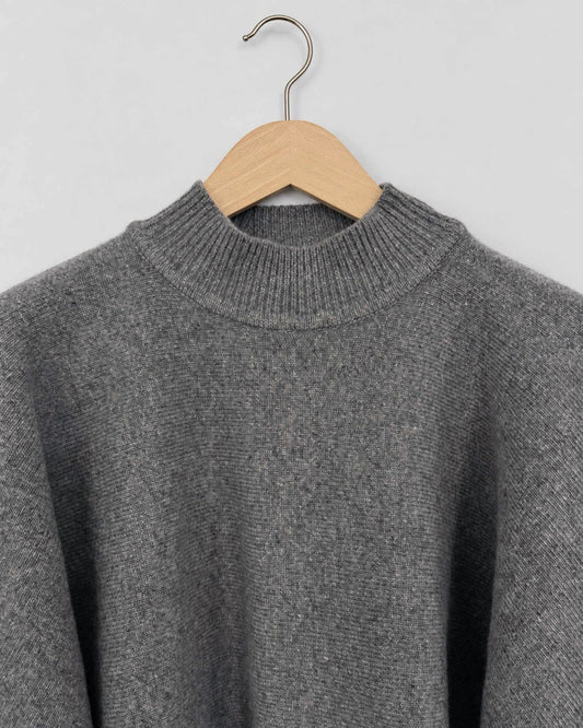 Draped Knit Shawl in melange grey, neckline and knit detail