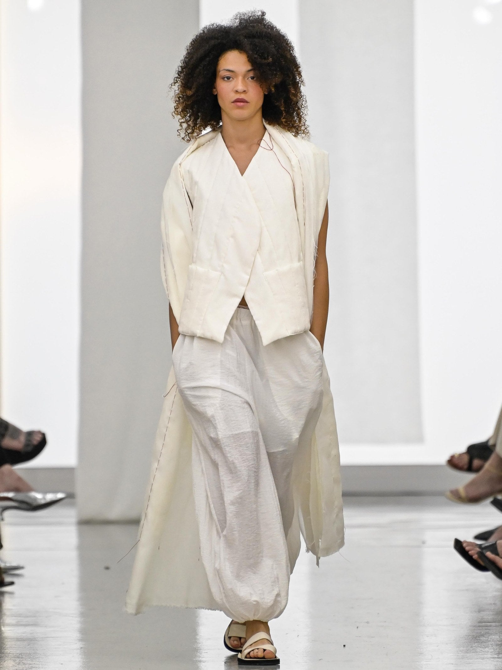 NINA YUUN white quilted runway look from Edition 10, Deul:Suum